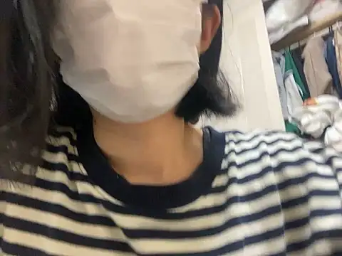 Snapshot of riri_riri_jp chatting on November 7, 2025, 3:34 pm riri riri jp online show from November 7, 2025, 3:34 pm