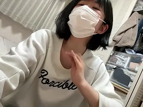 Snapshot of riri_riri_jp chatting on May 21, 2026, 10:44 am riri riri jp online show from May 21, 2026, 10:44 am