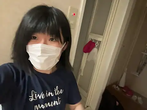 Snapshot of riri_riri_jp chatting on June 18, 2026, 10:52 am riri riri jp online show from June 18, 2026, 10:52 am