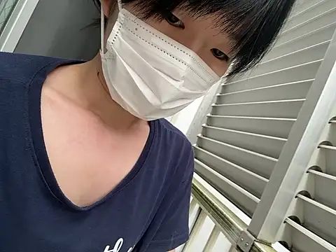 Snapshot of riri_riri_jp chatting on July 4, 2026, 7:36 am riri riri jp online show from July 4, 2026, 7:36 am