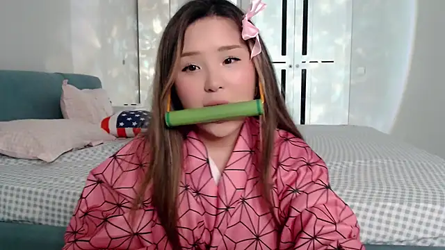 Snapshot of Minamin_20 chatting on February 13, 2026, 7:21 pm Minamin 20 online show from February 13, 2026, 7:21 pm