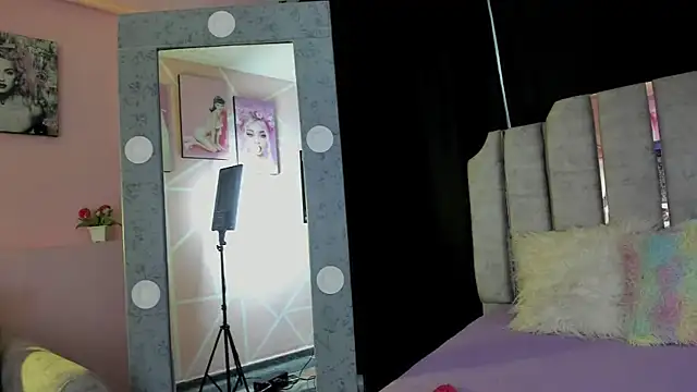 Snapshot of Gletty_noa chatting on November 20, 2025, 7:02 pm Gletty noa online show from November 20, 2025, 7:02 pm