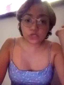 criscrispdv online show from April 22, 2026, 3:09 am