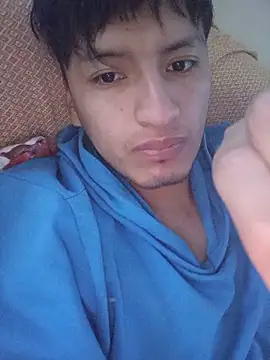 Snapshot of Tonny52123 chatting on June 13, 2026, 11:13 pm Tonny52123 online show from June 13, 2026, 11:13 pm