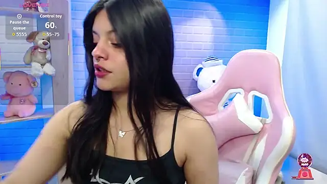 ashley cute77 online show from December 19, 2025, 11:28 am