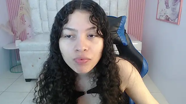 shalon diaz s online show from October 31, 2025, 1:56 pm