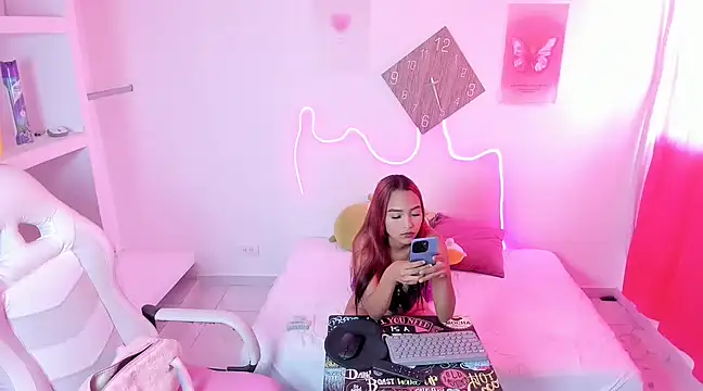 Snapshot of Barbie_sexy33 chatting on March 10, 2025, 2:59 pm Barbie sexy33 online show from March 10, 2025, 2:59 pm