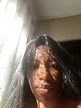 Snapshot of melangelo17 chatting on February 12, 2025, 11:07 am melangelo17 online show from February 12, 2025, 11:07 am