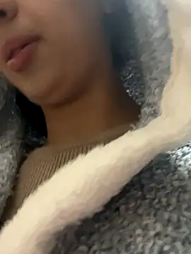 Snapshot of majdolin78 chatting on January 5, 2026, 6:33 pm majdolin78 online show from January 5, 2026, 6:33 pm