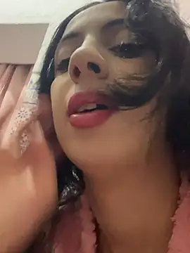 Snapshot of majdolin78 chatting on January 17, 2026, 5:49 pm majdolin78 online show from January 17, 2026, 5:49 pm