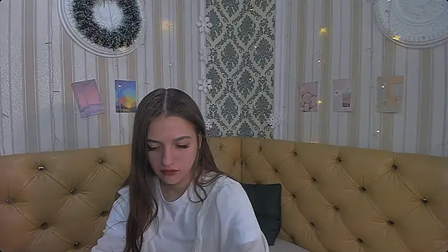 Katy  Cute online show from March 21, 2025, 2:18 pm