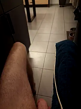 Snapshot of guilove5 chatting on January 19, 2025, 8:30 pm guilove5 online show from January 19, 2025, 8:30 pm