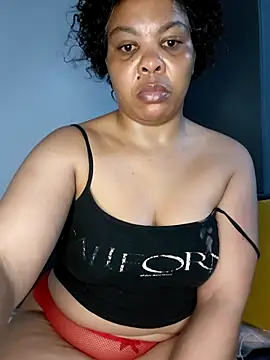 Snapshot of Fattypussyxx chatting on July 2, 2026, 4:07 am Fattypussyxx online show from July 2, 2026, 4:07 am