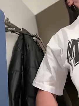 Snapshot of _Vaali_ chatting on January 22, 2025, 8:29 am Vaali online show from January 22, 2025, 8:29 am