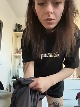 Snapshot of Ciara2004 chatting on December 18, 2025, 9:26 am Ciara2004 online show from December 18, 2025, 9:26 am