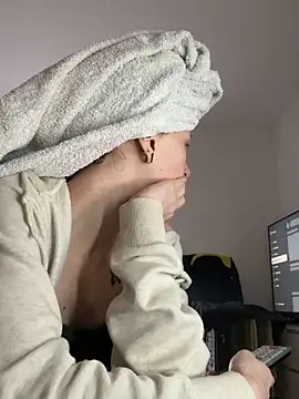 Ciara2004 online show from February 15, 2026, 10:58 am