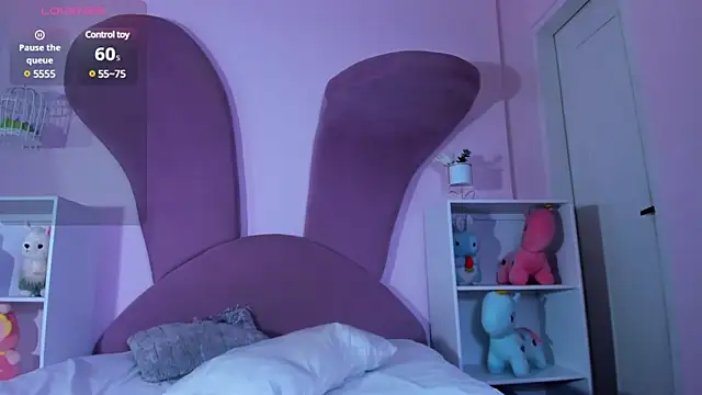 Zoe Cheshire online show from March 17, 2025, 3:47 am