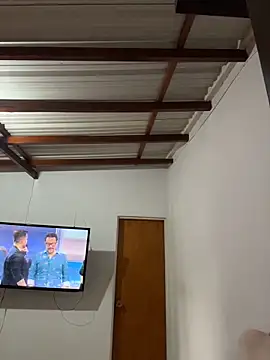 Snapshot of Bella_Smiith_ chatting on November 24, 2025, 4:40 pm Bella Smiith online show from November 24, 2025, 4:40 pm