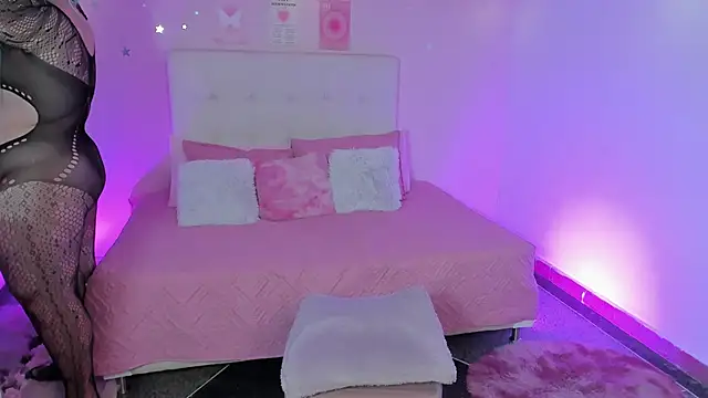 ScarlettDreamss7 online show from November 14, 2025, 12:26 pm