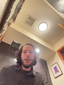 Snapshot of Prolapse_Pig chatting on November 13, 2025, 7:24 pm Prolapse Pig online show from November 13, 2025, 7:24 pm