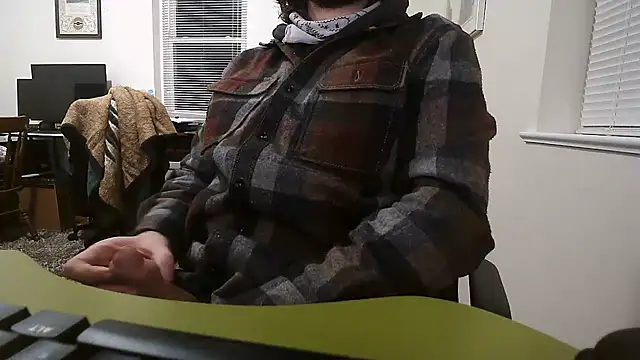 Snapshot of Prolapse_Pig chatting on December 15, 2025, 2:38 am Prolapse Pig online show from December 15, 2025, 2:38 am