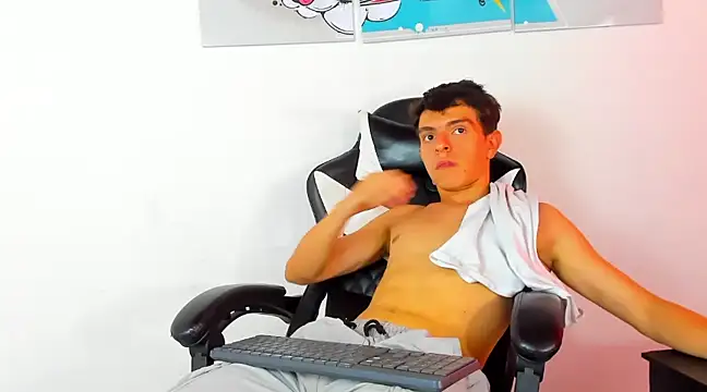 Snapshot of Ricardo_fernandez69 chatting on January 22, 2025, 6:41 pm Ricardo fernandez69 online show from January 22, 2025, 6:41 pm
