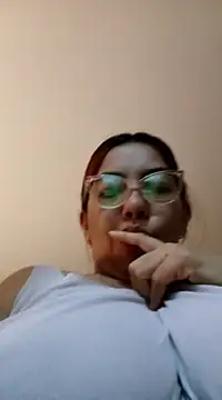 Snapshot of brithany_olson25 chatting on February 13, 2025, 10:55 am brithany olson25 online show from February 13, 2025, 10:55 am