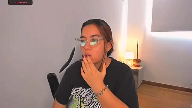 Snapshot of brithany_olson25 chatting on March 5, 2025, 12:55 pm brithany olson25 online show from March 5, 2025, 12:55 pm