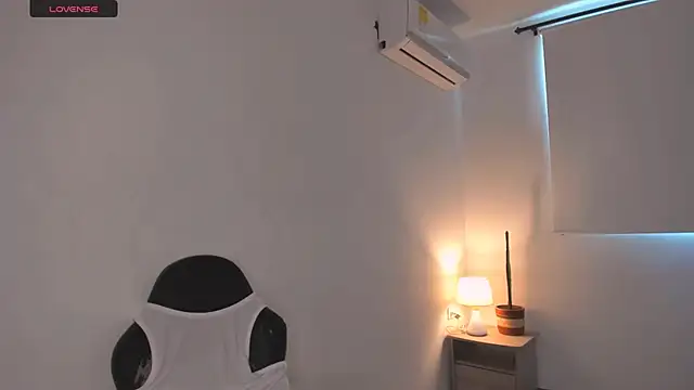 Snapshot of brithany_olson25 chatting on March 9, 2025, 2:32 pm brithany olson25 online show from March 9, 2025, 2:32 pm