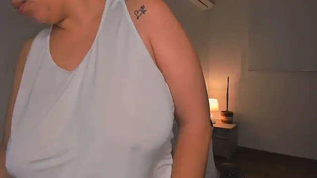 Snapshot of brithany_olson25 chatting on March 18, 2025, 9:42 am brithany olson25 online show from March 18, 2025, 9:42 am