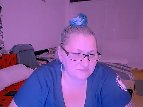 mayamayx online show from November 27, 2025, 10:12 pm