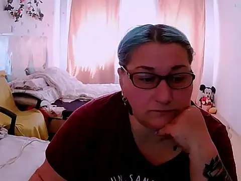 mayamayx online show from May 19, 2026, 8:31 am