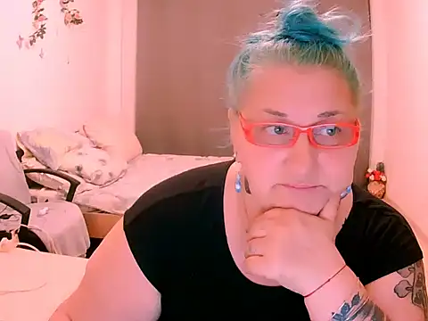 mayamayx online show from July 8, 2026, 8:24 pm