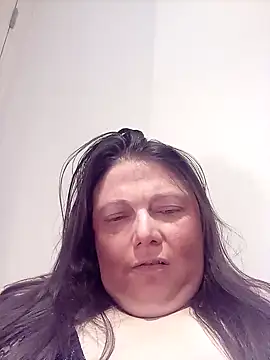 Snapshot of HotHornyEmmaX chatting on January 28, 2025, 5:35 pm HotHornyEmmaX online show from January 28, 2025, 5:35 pm