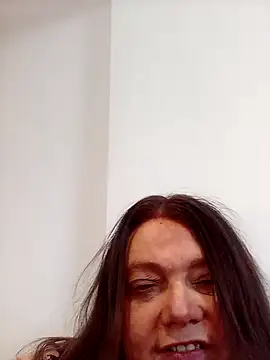 Snapshot of HotHornyEmmaX chatting on February 9, 2025, 10:42 am HotHornyEmmaX online show from February 9, 2025, 10:42 am