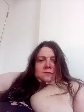 Snapshot of HotHornyEmmaX chatting on February 13, 2025, 6:16 pm HotHornyEmmaX online show from February 13, 2025, 6:16 pm