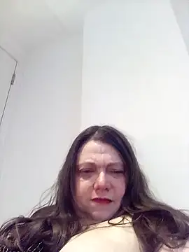 Snapshot of HotHornyEmmaX chatting on February 14, 2025, 7:49 am HotHornyEmmaX online show from February 14, 2025, 7:49 am