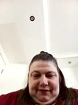 Snapshot of HotHornyEmmaX chatting on April 23, 2026, 11:42 am HotHornyEmmaX online show from April 23, 2026, 11:42 am