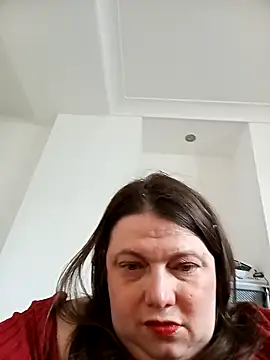 Snapshot of HotHornyEmmaX chatting on May 3, 2026, 6:25 pm HotHornyEmmaX online show from May 3, 2026, 6:25 pm