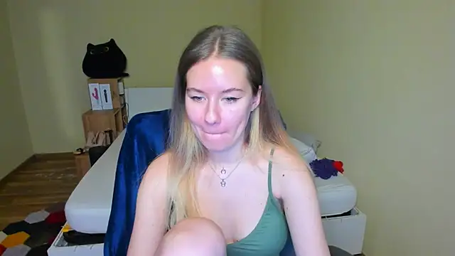 EmilyPaw online show from February 14, 2025, 11:53 am