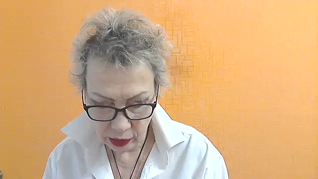 NessyJenixs online show from December 21, 2025, 7:48 am