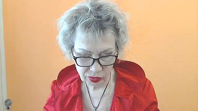 Snapshot of NessyJenixs chatting on April 26, 2026, 7:17 am NessyJenixs online show from April 26, 2026, 7:17 am