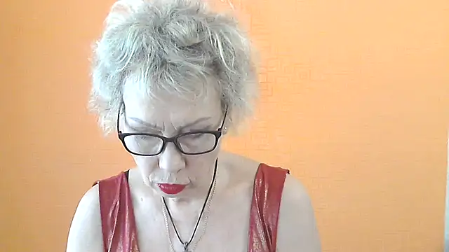 Snapshot of NessyJenixs chatting on June 7, 2026, 7:01 am NessyJenixs online show from June 7, 2026, 7:01 am