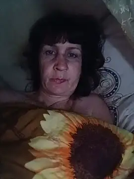 Snapshot of Laura_Kiss chatting on May 27, 2026, 9:12 pm Laura Kiss online show from May 27, 2026, 9:12 pm