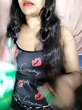 Snapshot of Sexy-Monikaa chatting on October 23, 2025, 8:35 am Sexy-Monikaa online show from October 23, 2025, 8:35 am