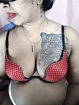 Snapshot of Sexy-Monikaa chatting on November 28, 2025, 1:03 pm Sexy-Monikaa online show from November 28, 2025, 1:03 pm