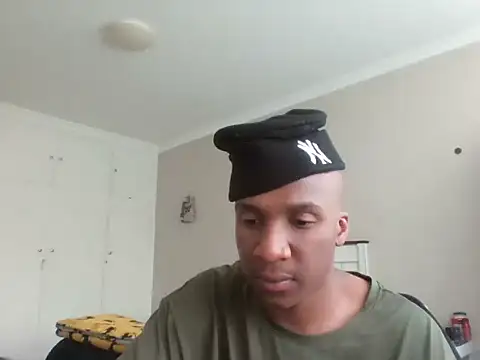 Snapshot of sydmanyoba chatting on October 26, 2025, 3:40 pm sydmanyoba online show from October 26, 2025, 3:40 pm