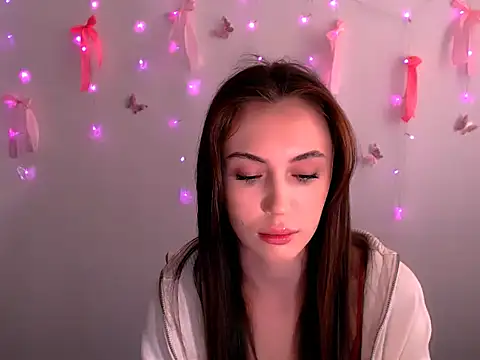 Snapshot of Nikonara_Love chatting on May 5, 2026, 1:19 pm Nikonara Love online show from May 5, 2026, 1:19 pm