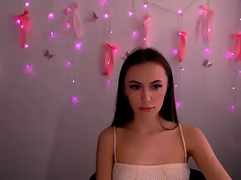 Snapshot of Nikonara_Love chatting on May 27, 2026, 12:24 pm Nikonara Love online show from May 27, 2026, 12:24 pm