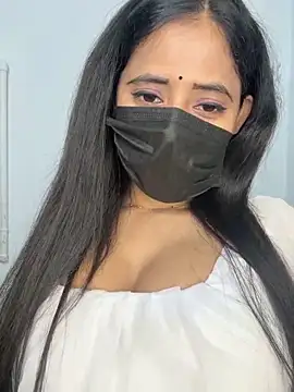 Snapshot of Hot_honey77 chatting on November 4, 2025, 4:50 pm Hot honey77 online show from November 4, 2025, 4:50 pm